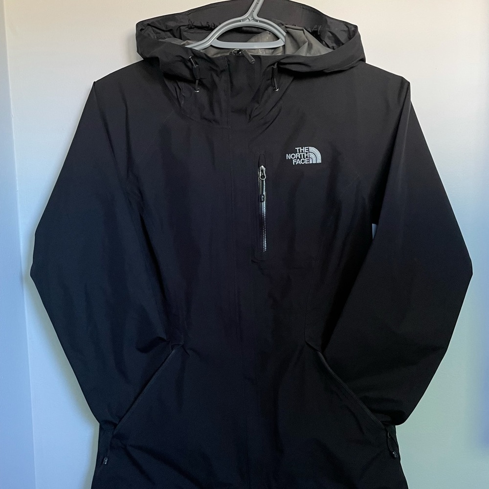 The North Face Women’s Dryzzle Rain jacket